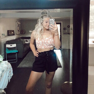 FOREVER 21 button up shorts S